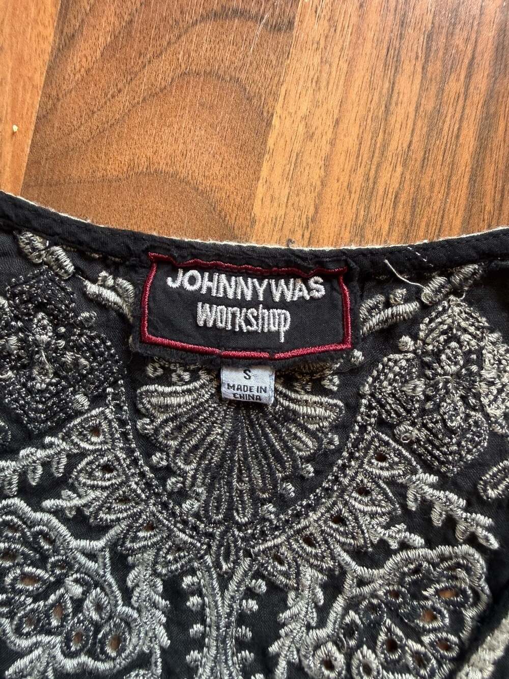 JOHNNY WAS Workshop Women's Sleeveless Embroidered Black Tank Top Size S - Picture 2 of 3